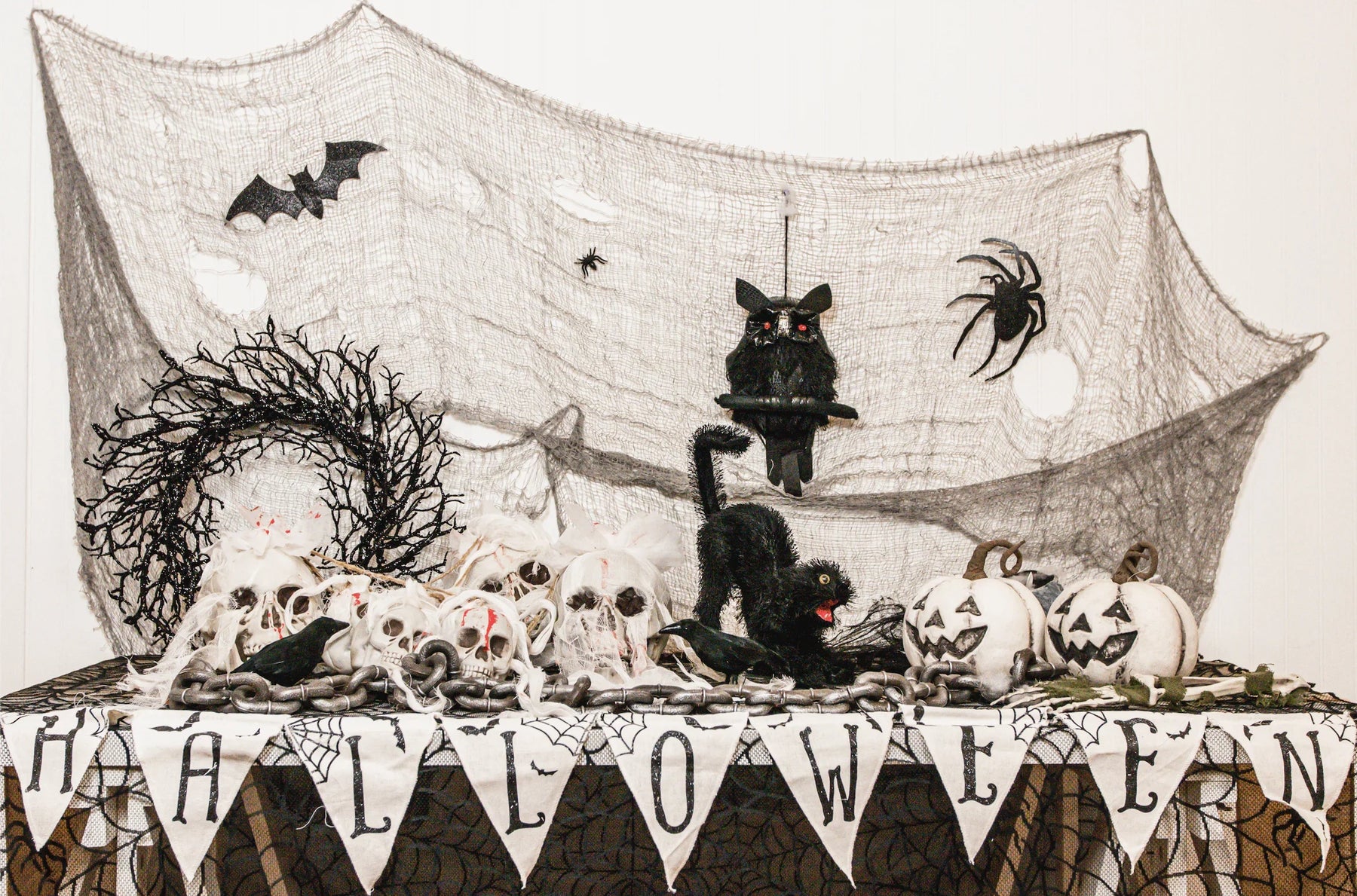 5 Ways to Have a COVID Friendly Halloween - Zurchers