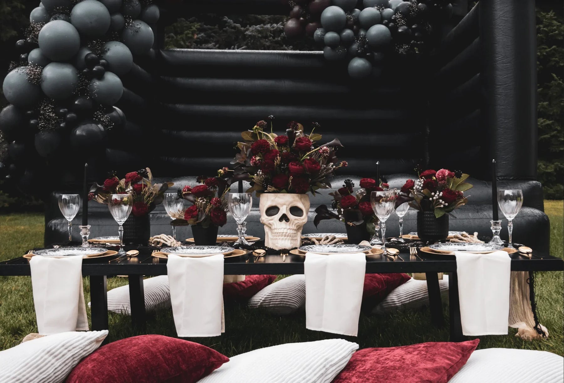 A Halloween Party that Haunts and Delights - Zurchers