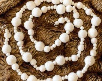 Cream & Gold/w Beads Pompom Garland 6ft | 1ct - Zurchers