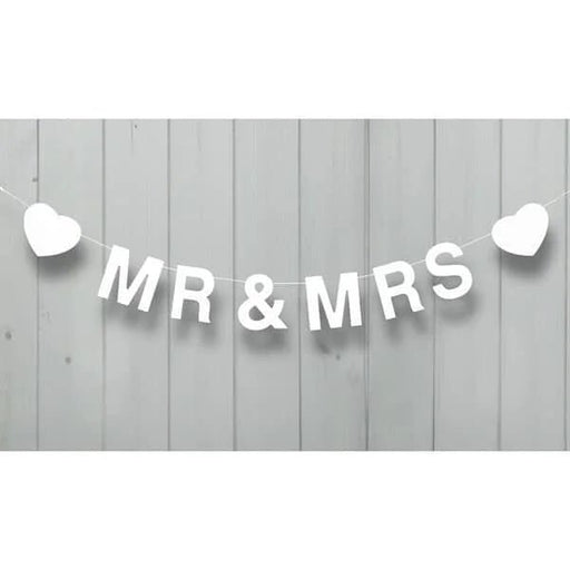 White Mr & Mrs Wedding Banner with Heart Accents | 1ct